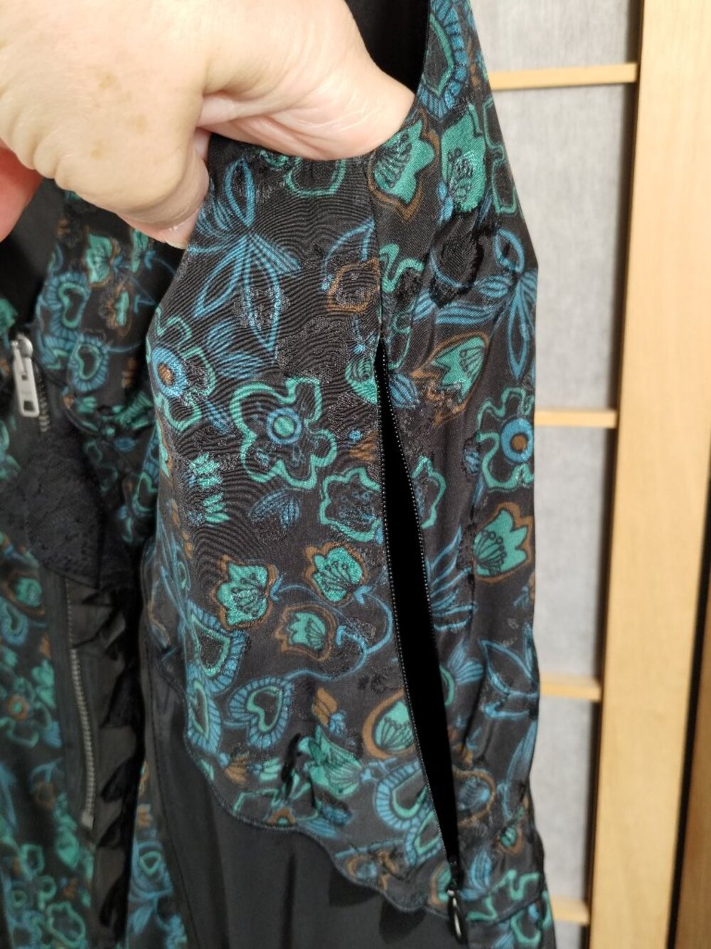 Coach Retro Floral Slip Dress Lace Hem Black Green Size 0 NWT - Picture 10 of 15